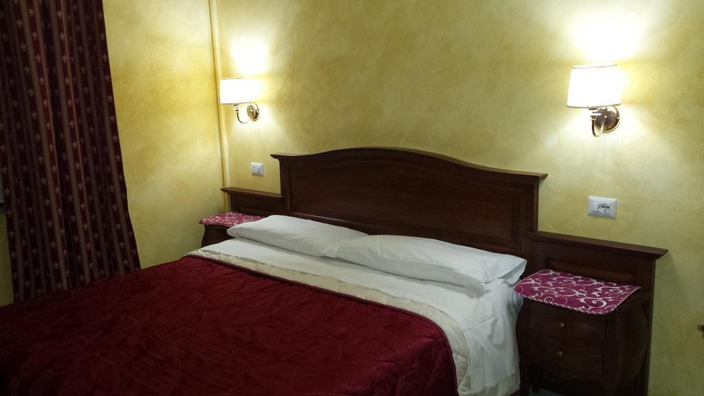 3 Lati Di Pitagora B&B Rom Eksteriør billede